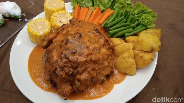 Istimewa! Ini Tips Bikin Ayam Buang Tulang ala Chinese