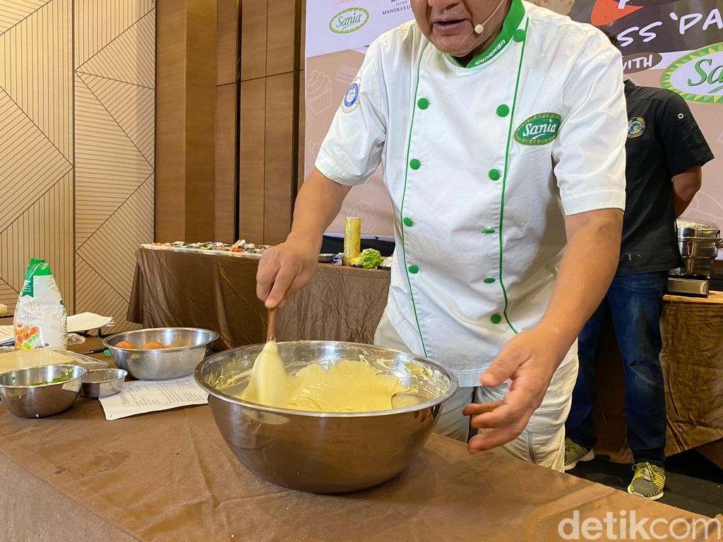 Tips Bikin Bolu Gulung Martabak Asin yang Unik ala Chef Yongki Gunawan