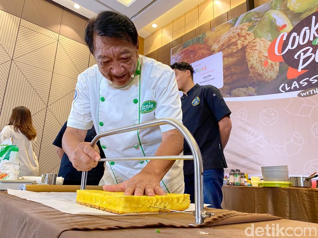 Tips Bikin Bolu Gulung Martabak Asin yang Unik ala Chef Yongki Gunawan