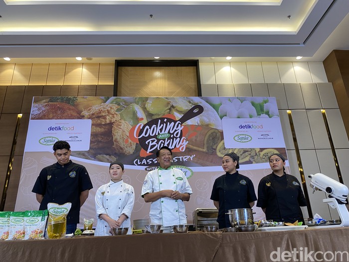 Cooking class and baking class