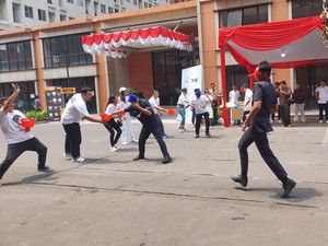 Seru! Transpark Juanda Gelar Lomba 17-an, Ada TarikTambang hingga Futsal