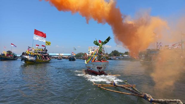Kegiatan petik laut di Kelurahan Mayangan, Kecamatan Mayangan, Kota Probolinggo, Sabtu (26/08/2023) pagi.