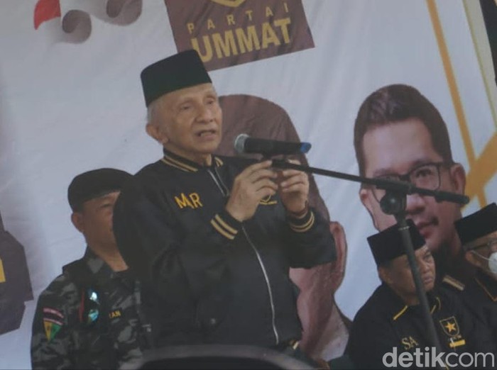 Ketua Majelis Syuro Partai Ummat, Amien Rais di Kantor DPW Partai Ummat DIY, Kota Jogja, Sabtu (26/8/2023).