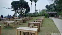 Jika ingin nongkrong sambil sekalian healing bisa mampir ke kafe Kopi Abdi. Lokasinya ada di daerah Cijeruk, Bogor, Jawa Barat. Foto: detikcom/Riska Fitria