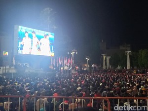 Indonesia Vs Brunei Malam Ini, Jalan Depan Balai Kota Solo buat Nobar