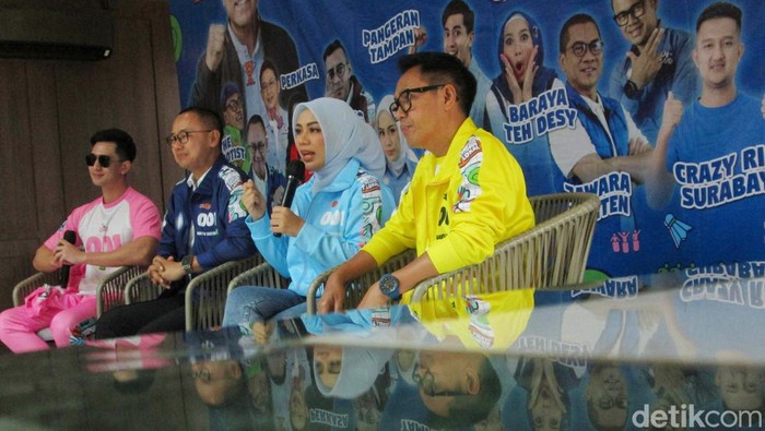 Sekjen PAN Eddy Soeparno, Ketua DPW DKI PAN Eko Hendro, Ketua DPW PAN Zita Anjani dan Caleg PAN Verrel Bramastha menyampaikan konferensi pers di Senopati, Jakarta Selatan, Sabtu (26/8/2023). Partai Amanat Nasional (PAN) akan menggelar puncak perayaan HUT ke-25 tahun pada 28-29 Agustus 2023.