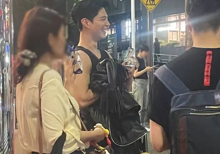 Park Bo Gum Viral Bikin Pangling, Terlihat Punya Otot Kekar di Jepang