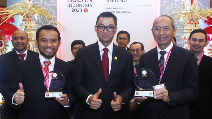 PLN