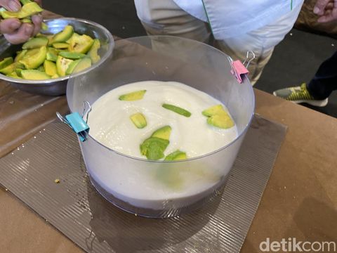 Tips membuat es teler cake ala chef Yongki Gunawan