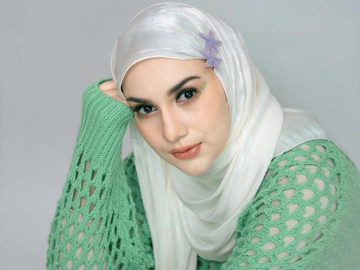 Romantisnya Irish Bella Saat Kulineran Bareng Ammar Zoni