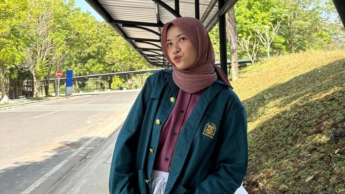 Tamima Meirizqeena mahasiswa baru termuda ITB tahun ajaran 2023/2024. Mima berhasil masuk ITB melalui jalur prestasi.