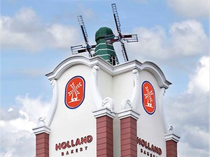 Sering Dikira Merek Belanda, Ternyata Ini Pemilik Holland Bakery