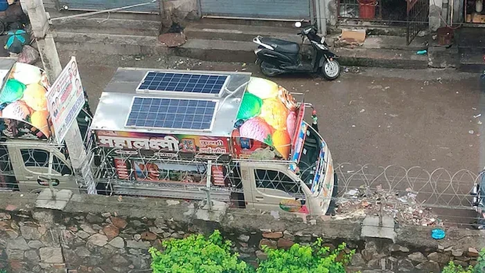 Truk Es Krim Pakai Solar Panel