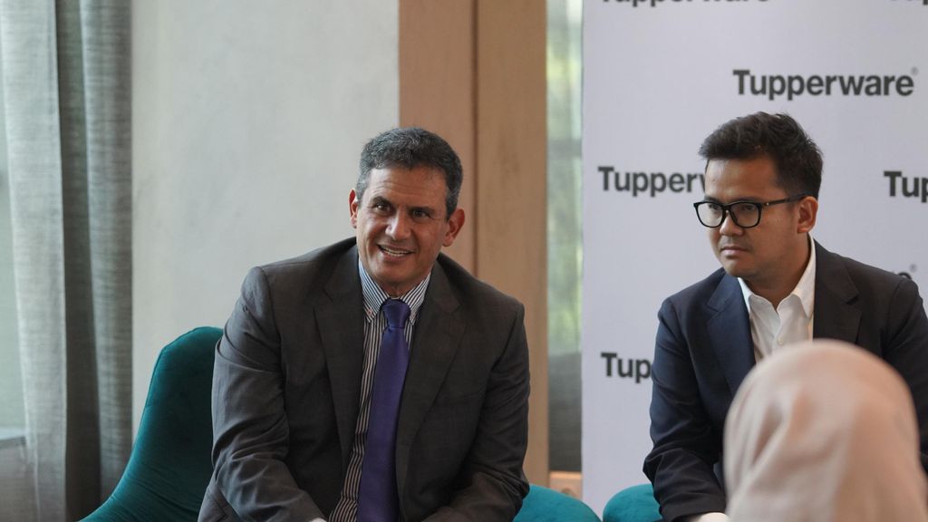 Tupperware Indonesia Commercial Head Dony Johansyah