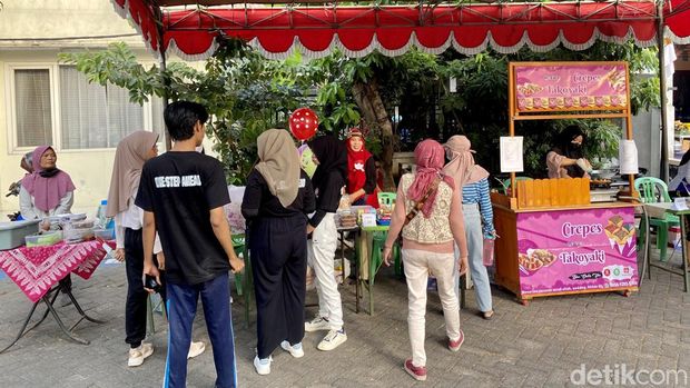 bazar hut ri di desa pepe sedati sidoarjo