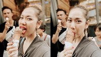 Terakhir ada kenangan BCL saat makan es krim bersama mantan alm suami, Ashraf Sinclair. Foto: Instagram @bclsinclair
