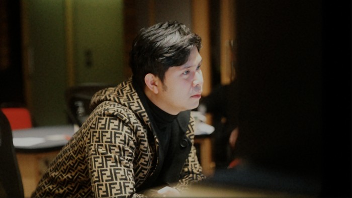 Cakra Khan