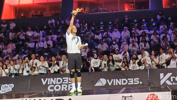 Dwi Sasono raih MVP.