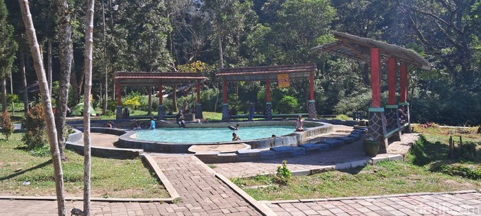Fasilitas baru Pemandian Air Panas Cangar di Kota Batu