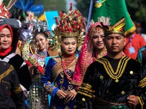 180+ Contoh Keragaman Budaya, Rumah Adat hingga Makanan Khas