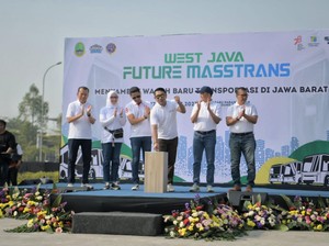 Ridwan Kamil Resmikan BRT Berbasis Listrik Kawasan Bandung Raya