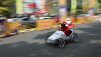 Lomba kereta peti sabun yang diikuti 125 peserta tersebut kembali digelar setelah 35 tahun vakum. 