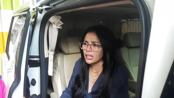 ShopeeNikita Mirzani