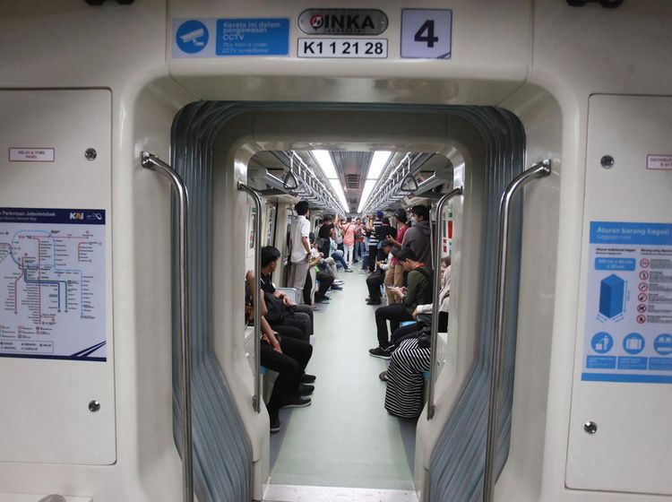 Suasana Uji Coba Terbatas LRT Jabodebek Jelang Diresmikan