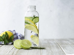 10 Minuman Segar untuk Menjaga Daya Tahan Tubuh di Musim Hujan
