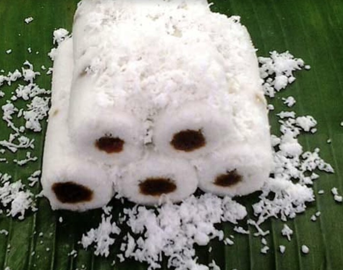 20 Kue Putu Bambu yang Harum Legit Ada di Sini