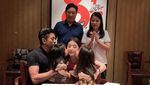 Kemesraan Aaron Kwok dan Moka Fang yang Lebih Muda 21 Tahun