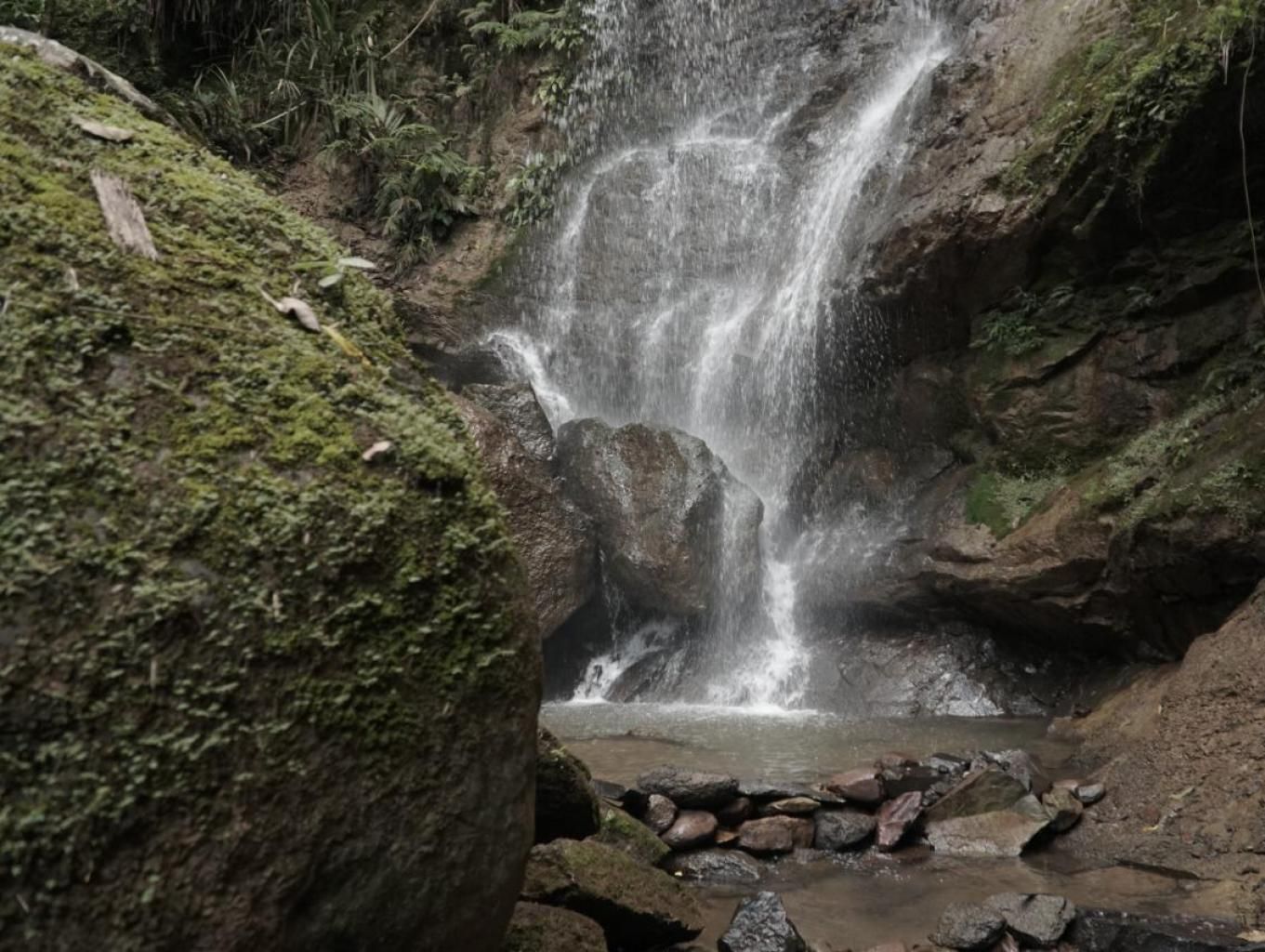 Air Terjun Sarambu Alla, Luwu Utara