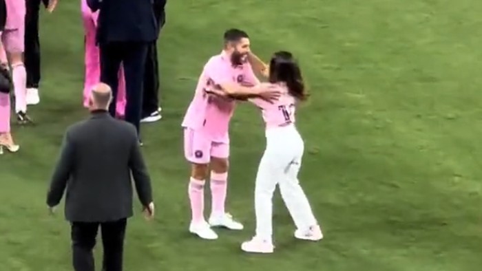 Antonella Roccuzzo dan Jordi Alba