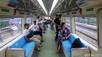 Jokowi mengharapkan, dengan beroperasinya LRT Jabodebek, masyarakat dapat berbondong-bondong menggunakan transportasi massal sehingga dapat mengatasi kemacetan di Ibu Kota DKI Jakarta.  
