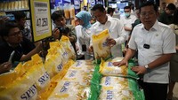 Buwas menerangkan beras SPHP ini merupakan beras yang disalurkan pemerintah melalui Bulog untuk intervensi harga. Karena saat ini harga beras telah mengalami kenaikannya yang cukup signifikan. 