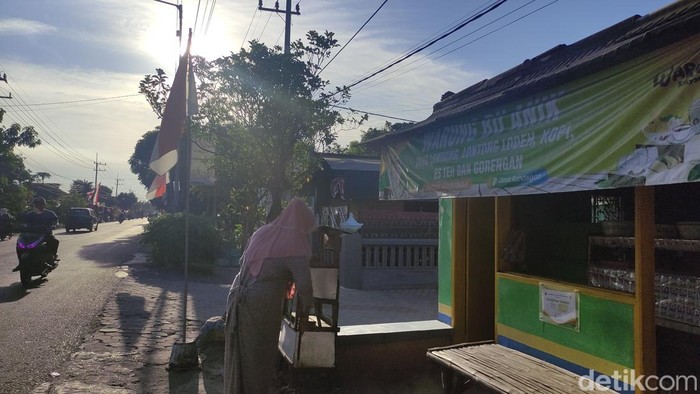 Desa Randegan, Tanggulangin, Sidoarjo yang tidak ada satupun penjual nasi.