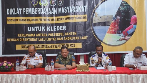 Direktur Lalu Lintas (Dirlantas) dan Angkatan Laut gelar diklat pemberdayaan masyarakat di Kota Kupang, Nusa Tenggara Timur (NTT), Senin (28/8/2023). (Dokumentasi Dirlantas dan Angktan Laut)