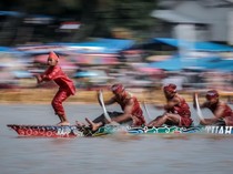 Viral Aura Farming, Siapa Sih Penari Cilik di Atas Sampan Pacu Jalur Itu?