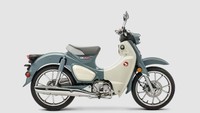 Honda Super Cub C125 2024 hanya akan tersedia dalam satu pilihan warna, Pearl Grey, dengan harga USD 3.899 atau sekitar Rp 59,6 juta. Foto: Dok. Honda