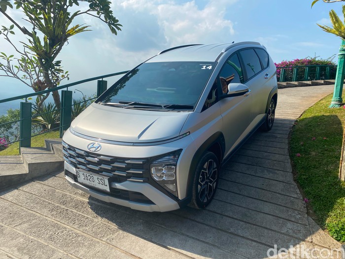 Hyundai Stargazer X