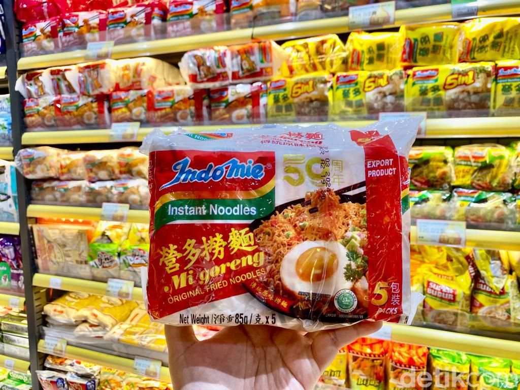 Indomie Goreng Indonesia VS Indomie Goreng Hong Kong, Enak yang Mana?