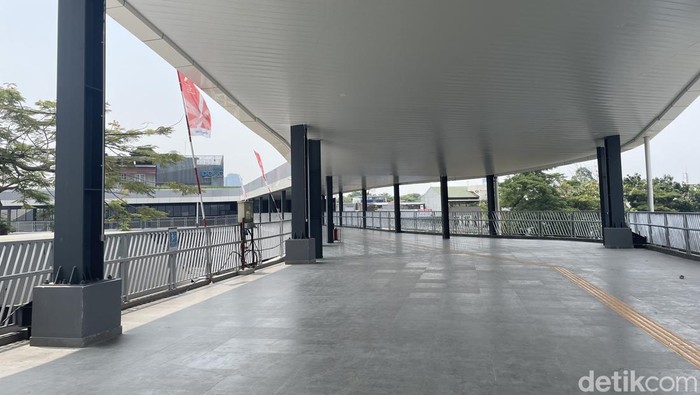 Jembatan penyeberangan multiguna (JPM) Dukuh Atas. (Silvia Ng/detikcom)