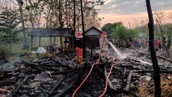kebakaran di lamongan