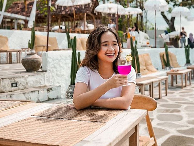 Keseruan Gritte Agatha Saat Bridal Shower hingga Makan Bareng Suami