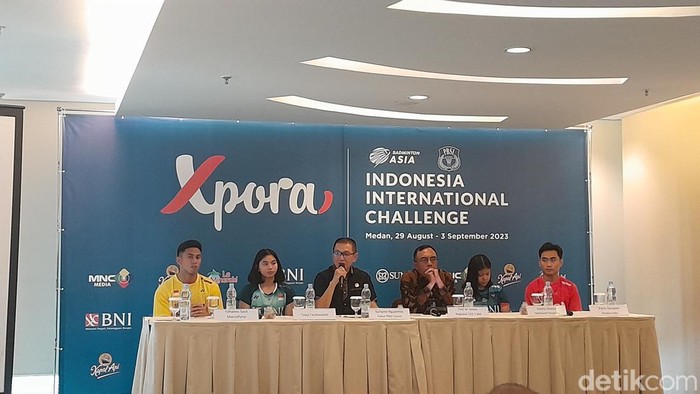 Konferensi pers Turnamen bulutangkis Xpora Indonesia Internasional Challenge 2023 di Medan (Nizar Aldi/detikSumut)
