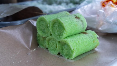 Kue putu bambu