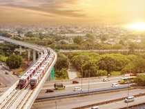 Waktu Tempuh Cepat Bikin Penumpang Puas Saat Uji Coba LRT