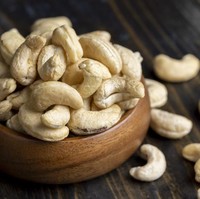 Apakah Kacang Mete Menyebabkan Jerawat? Ini Fakta yang Jarang Diketahui