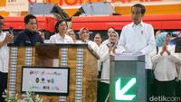 Peresmian ini dilanjutkan dengan prosesi tap kartu elektronik dan penandatanganan prasasti sebagai tanda peresmian LRT Jabodebek.  