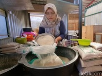 Harga Beras di Pasar Boyolali Naik, Dinas Sebut Imbas Musim Hajatan